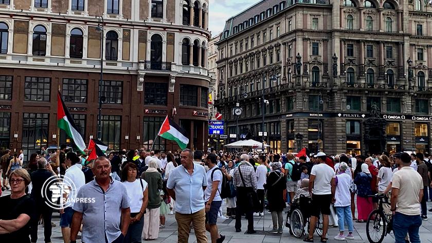 Iranpress: Demonstration of Solidarity with Gaza in Vienna