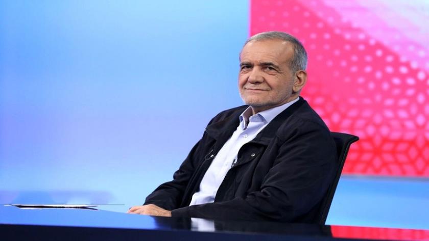 Iranpress: Pezeshkian Congratulates Iranian Olympic Medalists