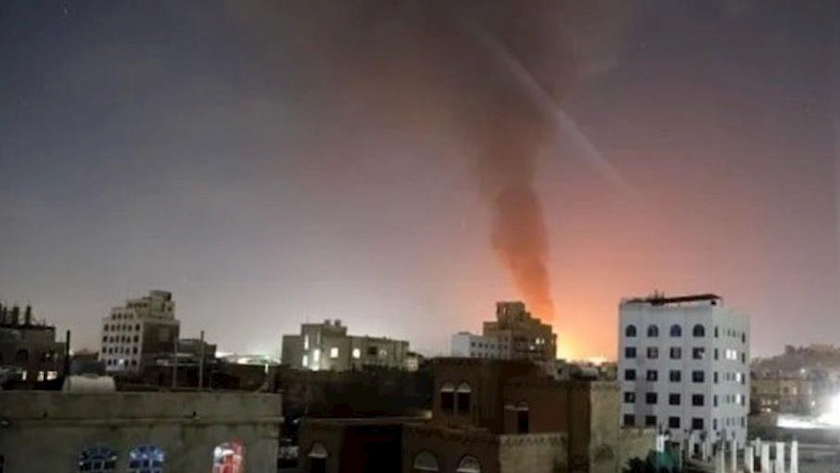 Iranpress: US, UK Airstrikes Target Hodeidah in Western Yemen