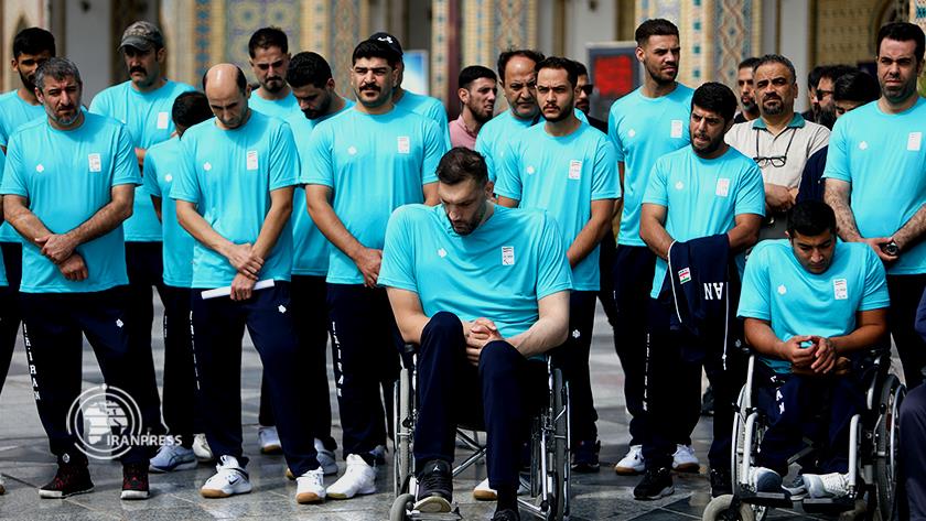 Iranpress: Iranian Paralympic Team Visits Imam Reza Shrine 