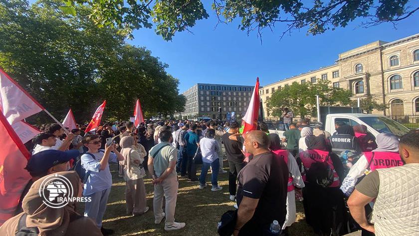 Iranpress: Demonstration against Ban on Imam Ali Center in Hamburg