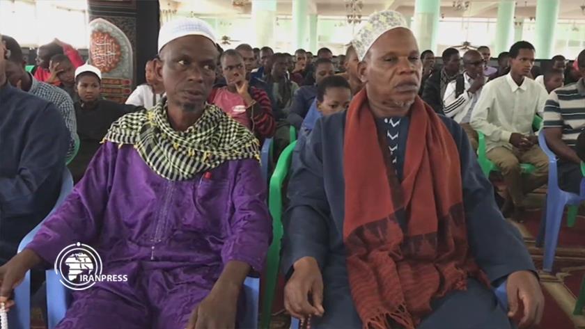 Iranpress: Muslims in Guinea-Conakry Observe Arbaeen Rituals