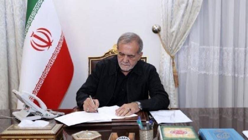 Iranpress: Pezeshkian Emphasis on Strengthening Coop. Between Iran and Uzbekistan