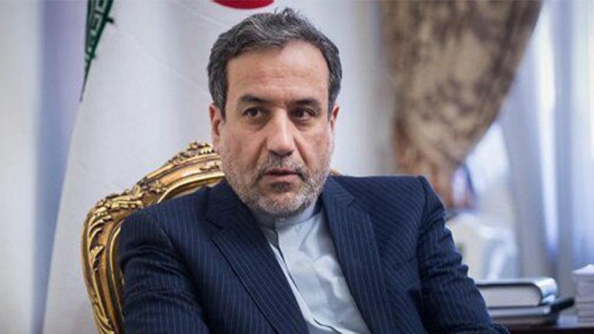 Iranpress: FM Stresses Changing Borders Iran