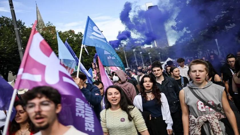 Iranpress: France: Protesters Rally Against New PM