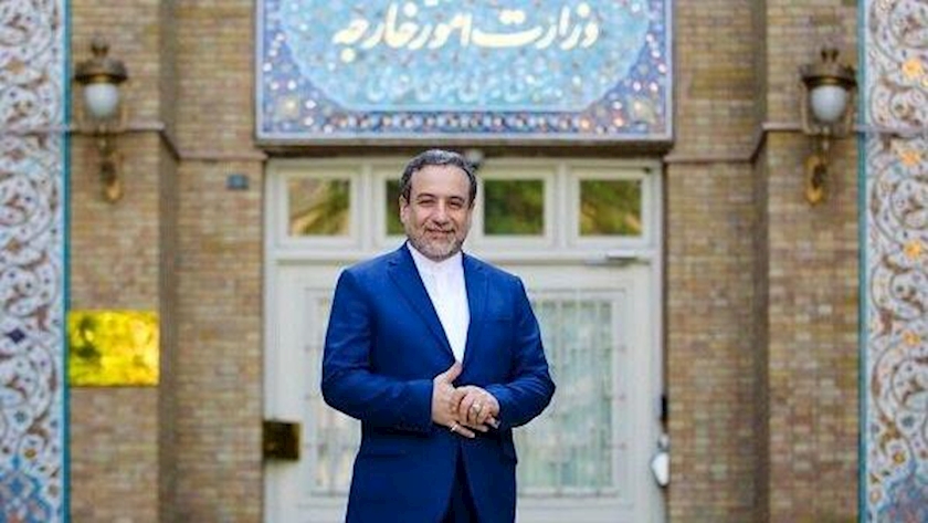 Iranpress: Araghchi: Iran-Iraq to Sign 15 Memorandums of Understanding 