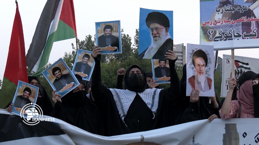 Iranpress: Pakistanis Show Anger to Israeli Assassination of Nasrallah