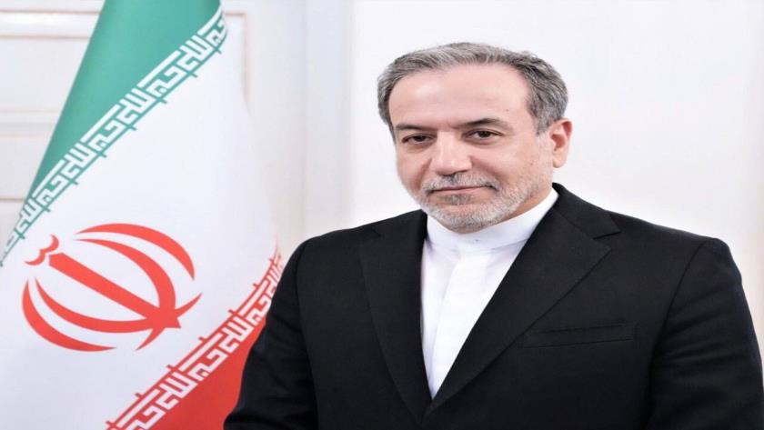 Iranpress: Araghchi Arrives in Beirut for Diplomatic Mission