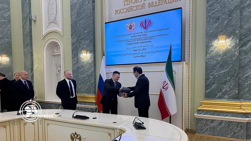 Iranpress: Iran, Russia Ink Joint Action Document in Fight Against Corruption