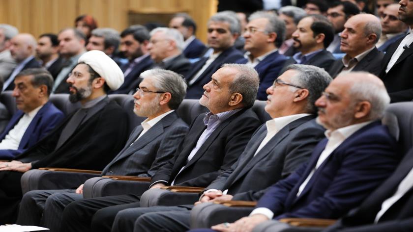 Iranpress: President Says Universities Play Pivotal Role in Country