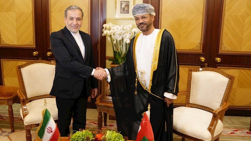 Iranpress: Iran, Oman FMs Discuss Latest Development in Muscut