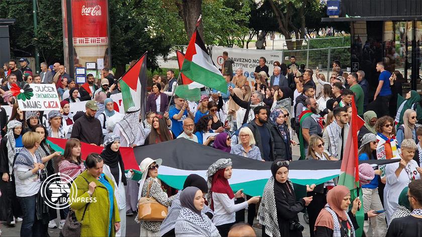 Iranpress: Pro-Palestinian-Lebanese Rally Staged in Sarajevo, Bosnia