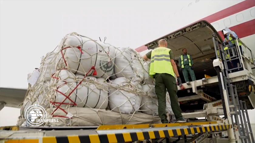 Iranpress: Pakistan Sends Humanitarian Aid Shipment to Lebanon and Gaza