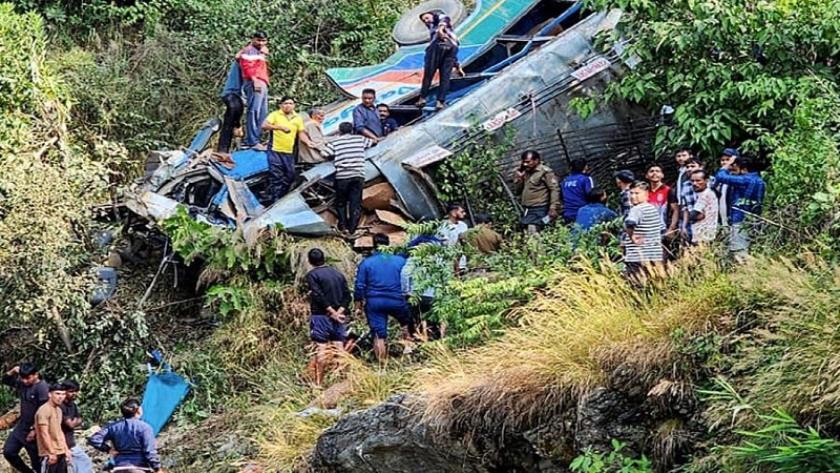 Iranpress: Horror Bus Crash Kills at Least 36 in India