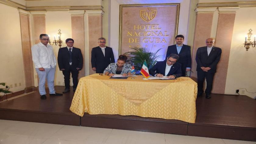 Iranpress: Iranian Minister of ICT Visits Cuba and Venezuela, Signs Agreements to Expand Ties 