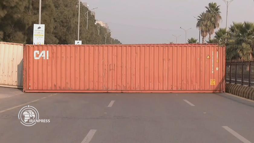 Iranpress: Pakistan; Islamabad Turns into Scene for Demonstration of Containers 