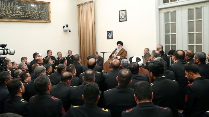 Iranpress: Leader Calls for Ultimate Readiness, Combat Power of IR Navy