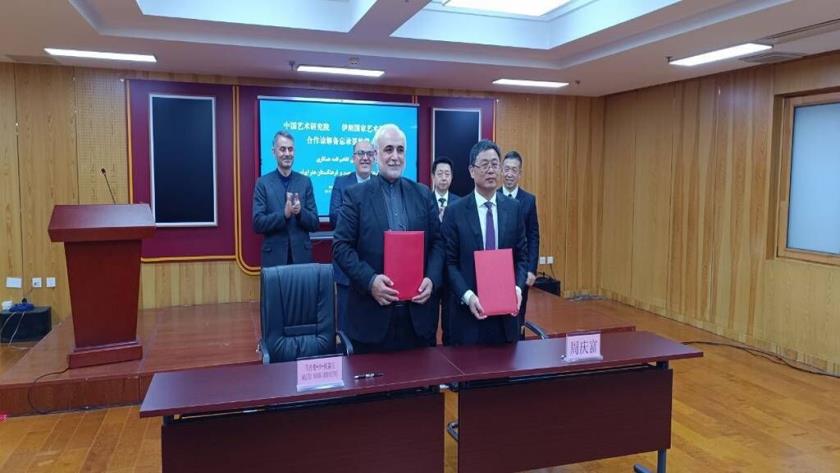 Iranpress: Iran and China Strengthen Cultural Ties with Art Cooperation Agreement