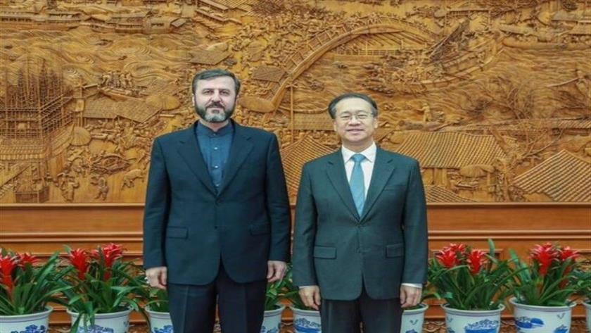 Iranpress: Iran and China Strengthen Strategic Ties and Align on Global Issues