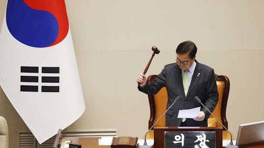 Iranpress: South Korean President Escapes Impeachment