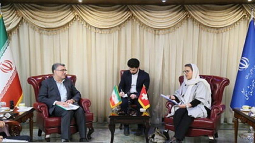 Iranpress: Iran, Switzerland to Expand Collaboration in Medical Sciences