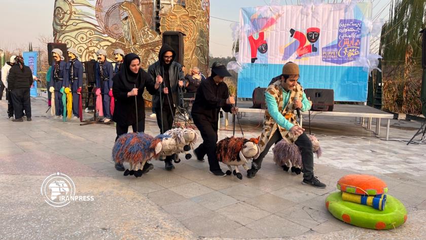 Iranpress: Tehran Hosts 20th International Puppet Festival Mobarak