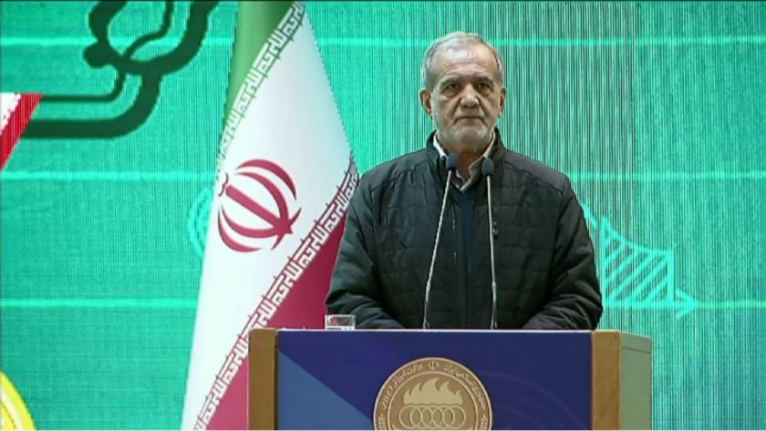 Iranpress: Pezeshkian Urges Youth to Use Knowledge, Empathy