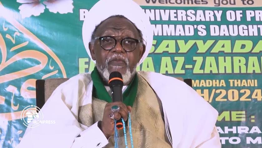 Iranpress: Sheikh Zakzaky Cautions Nigerian Police