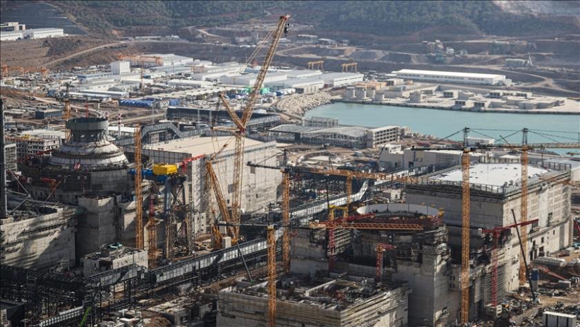 Iranpress: Pakistan, India Exchange Lists of Nuclear Facilities
