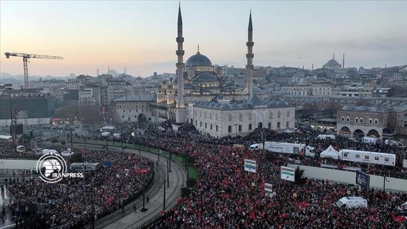 Iranpress: A Large March in Support of Palestine Began in Istanbul