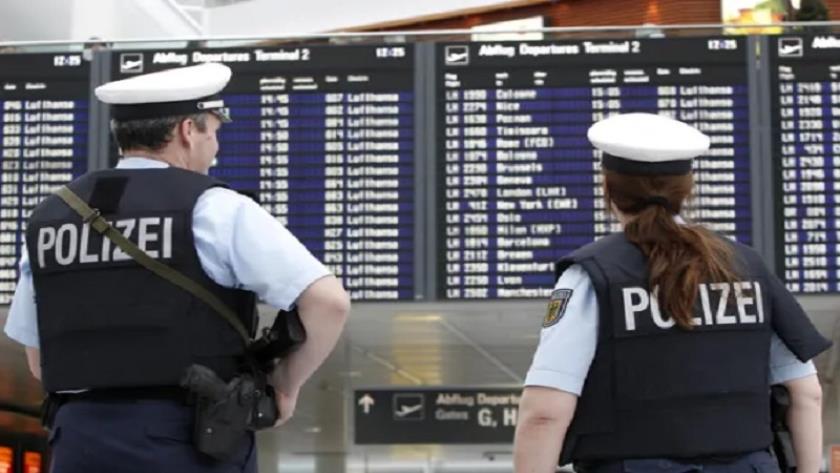 Iranpress: Suspicious Package Explodes at Police Station in Berlin