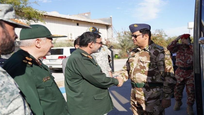 Iranpress: Military Delegates From 8 Nations Visit Iranian Bu Musa Island, Strait of Hormuz