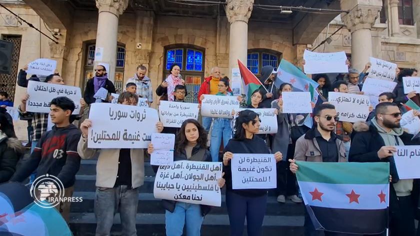 Iranpress: Syrians Condemn Israeli Attacks on Their Country