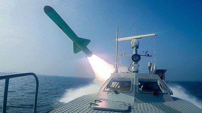 Iranpress: Iran Begins Navy Exercise in Persian Gulf and Strait of Hormuz