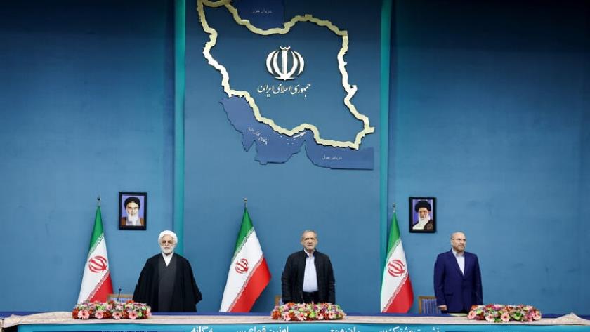 Iranpress: President Urges For People-Oriented Rule to Foil Enemy Plots