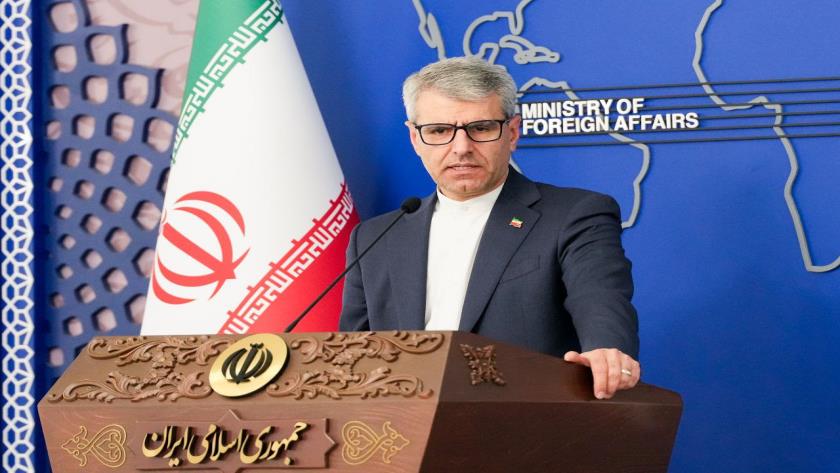 Iranpress: Iran Strongly Condemns New U.S. Sanctions 