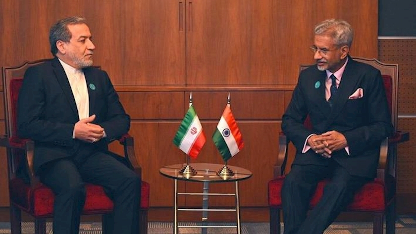 Iranpress: Iran Foreign Minister Pushes for Stronger Ties with India