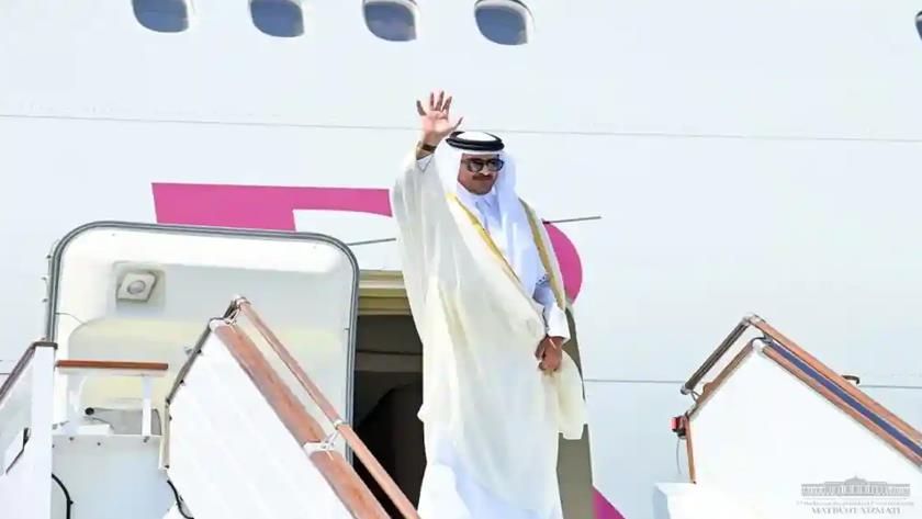 Iranpress: Emir of Qatar to Visit Tehran 