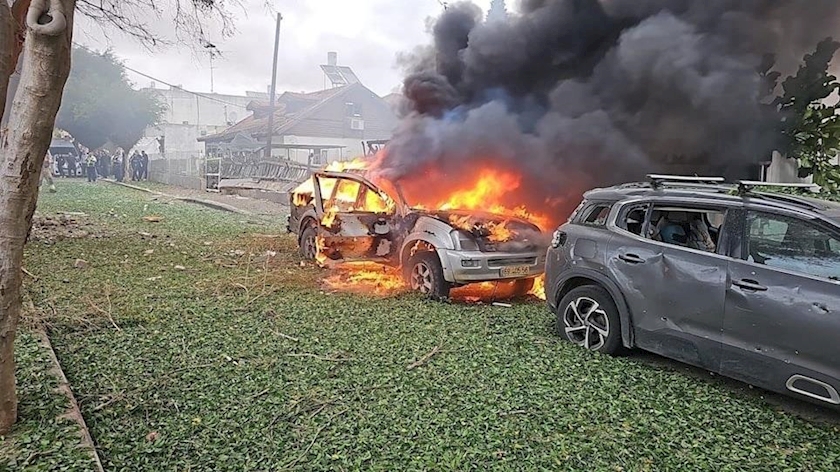 Iranpress: Vehicle Explosion in South Tel Aviv Injures One Settler 