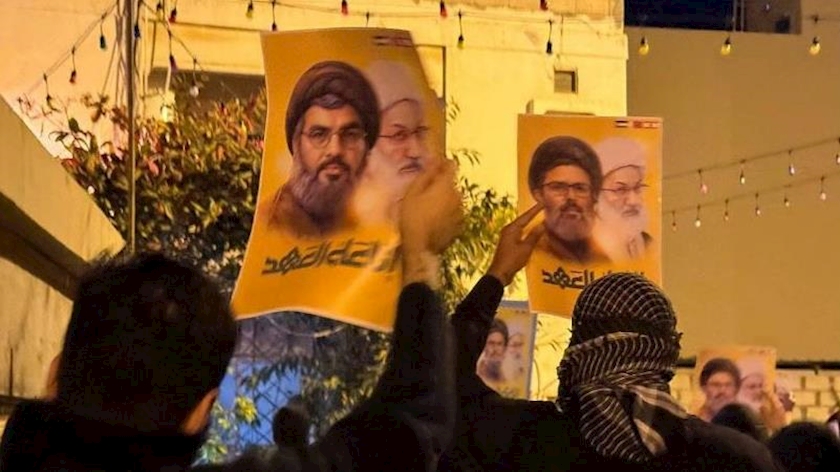 Iranpress: Bahrainis Honor Martyred Resistance Leaders in a Night Rally 