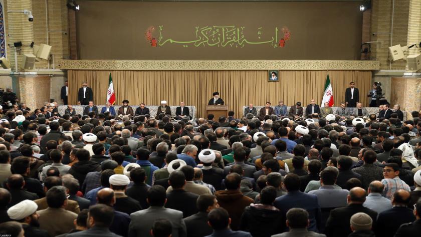 Iranpress: Leader: The Holy Quran Guides Our Nation in Facing Global Powers