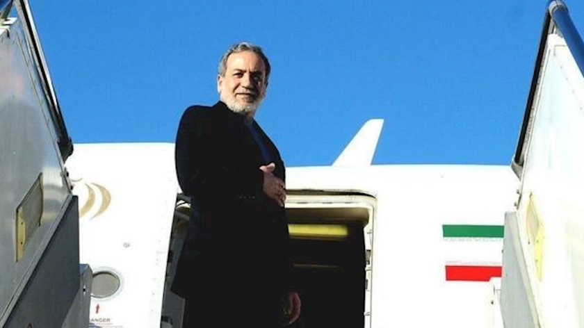 Iranpress: Iranian Foreign Minister Visits Saudi Arabia 