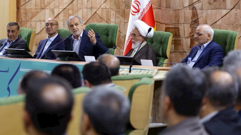 Iranpress: Iranian President Hits Back at Trump: ‘Let Him Dream’
