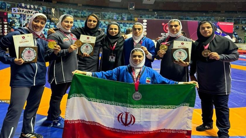 Iranpress: Iranian Women