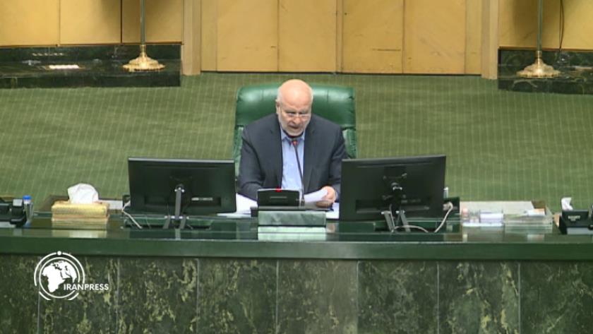 Iranpress: Qalibaf: Nation