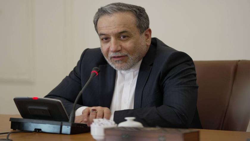 Iranpress: Araghchi Blasts UK Envoy to U.S. Over Anti-Enrichment Remarks