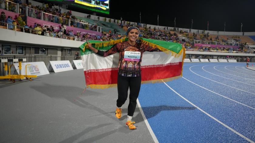 Iranpress: Iranian Woman Wins Gold Medal at Asian Athletics Championships