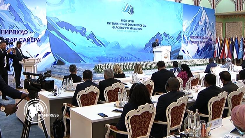 Iranpress: Tajikistan Hosts First International Conference on Glacier Protection