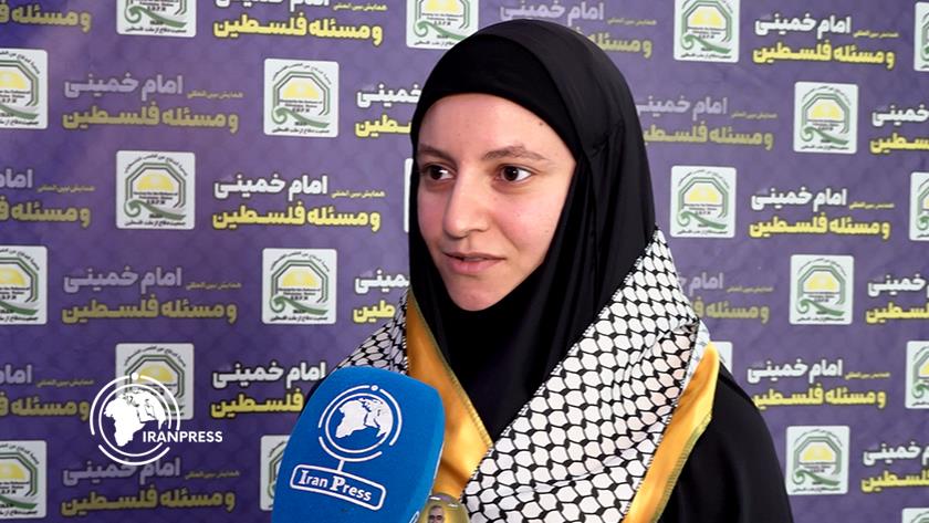 Iranpress: Imam Khomeini Teaches Youth to Build out of Nothing