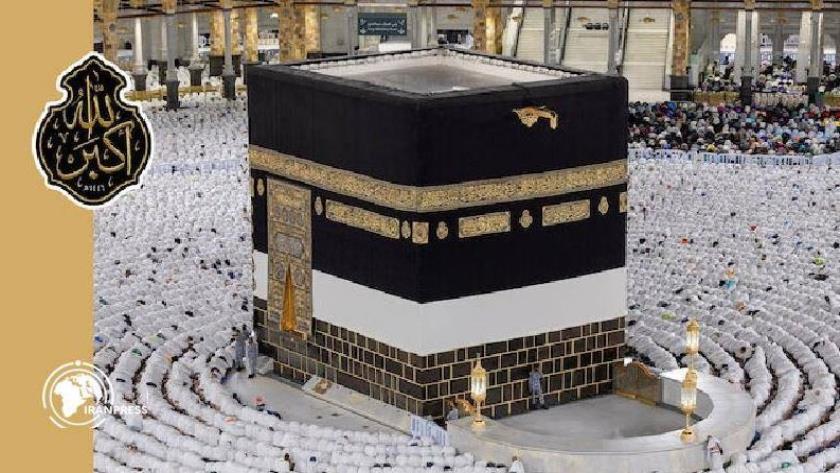 Iranpress: Leader Issues 2025 Hajj Statement; Focus on Gaza 